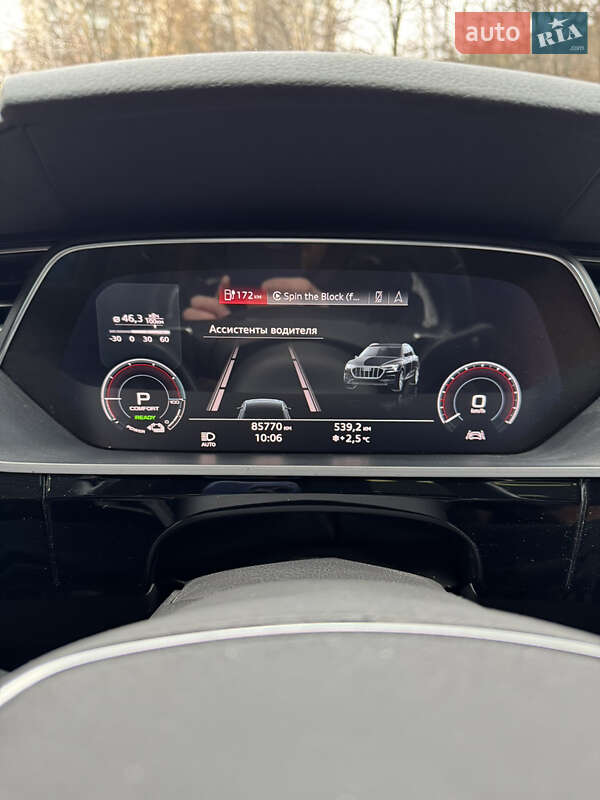 Внедорожник / Кроссовер Audi e-tron 2019 в Киеве
