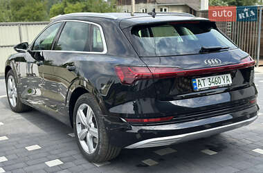 Внедорожник / Кроссовер Audi e-tron 2020 в 