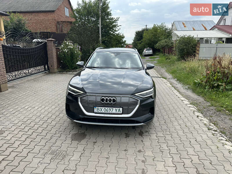 Внедорожник / Кроссовер Audi e-tron 2020 в Хмельницком