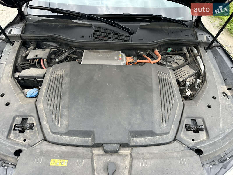 Внедорожник / Кроссовер Audi e-tron 2020 в Хмельницком