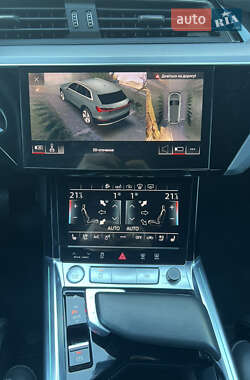 Внедорожник / Кроссовер Audi e-tron 2019 в 
