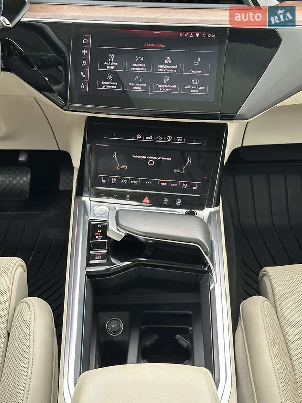 Внедорожник / Кроссовер Audi e-tron 2019 в Ивано-Франковске