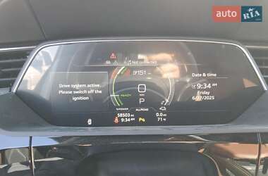 Внедорожник / Кроссовер Audi e-tron 2019 в 
