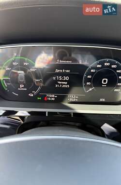 Внедорожник / Кроссовер Audi e-tron 2019 в 