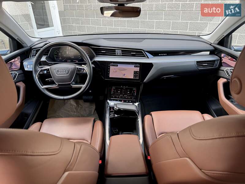 Внедорожник / Кроссовер Audi e-tron 2020 в Днепре
