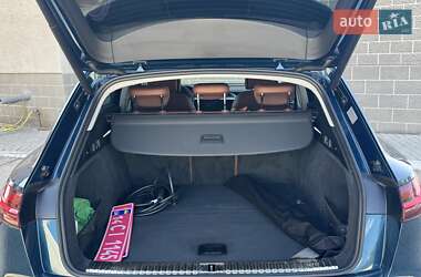 Внедорожник / Кроссовер Audi e-tron 2020 в 