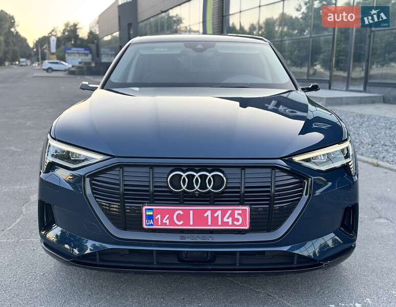 Внедорожник / Кроссовер Audi e-tron 2020 в Днепре