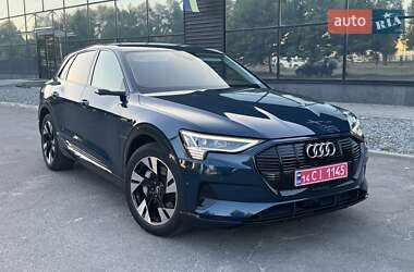 Внедорожник / Кроссовер Audi e-tron 2020 в 