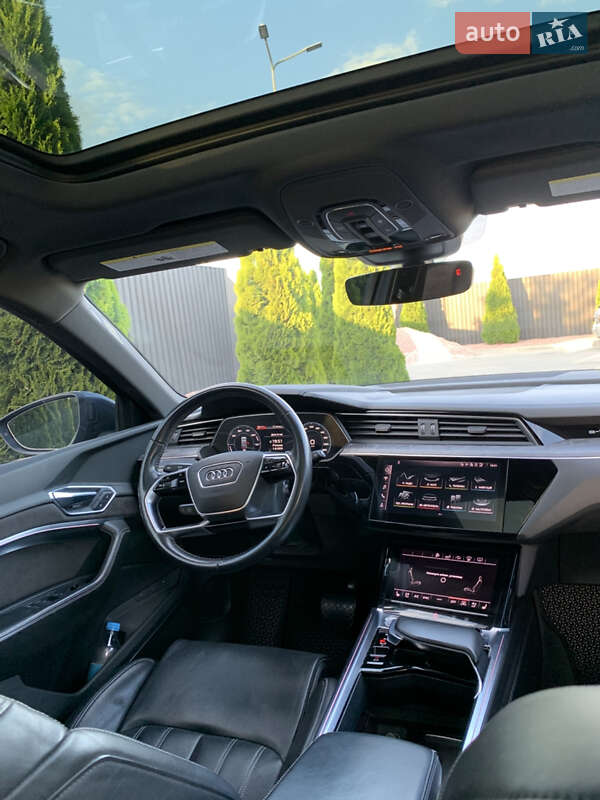 Внедорожник / Кроссовер Audi e-tron 2019 в Тернополе