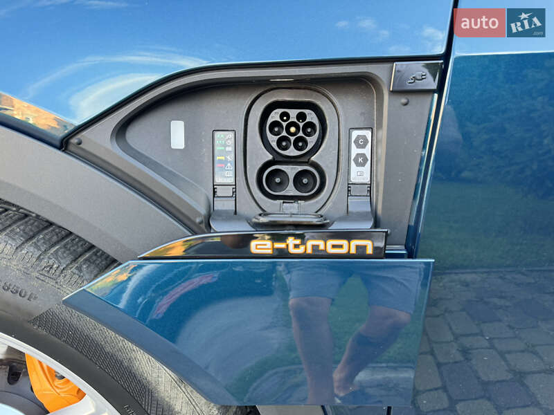 Внедорожник / Кроссовер Audi e-tron 2021 в Львове