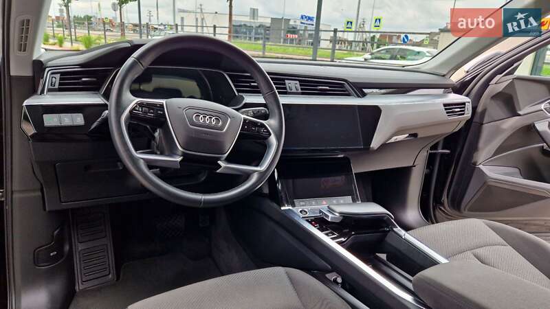 Позашляховик / Кросовер Audi e-tron 2020 в Луцьку