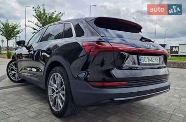 Внедорожник / Кроссовер Audi e-tron 2020 в 