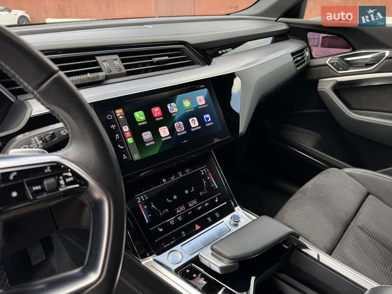 Позашляховик / Кросовер Audi e-tron 2020 в Києві