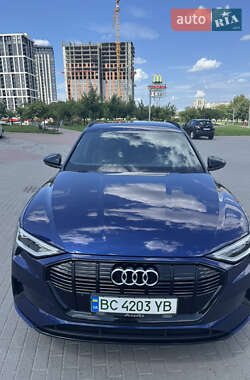 Внедорожник / Кроссовер Audi e-tron 2019 в 