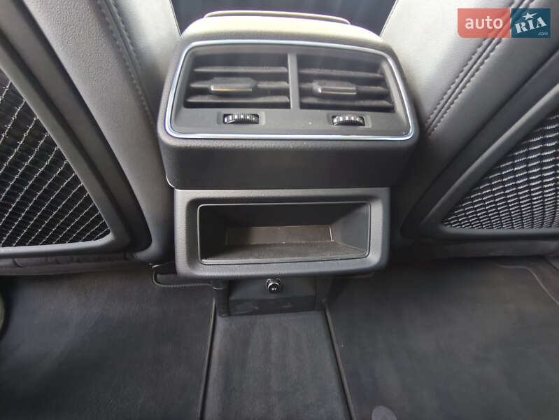 Позашляховик / Кросовер Audi e-tron 2020 в Києві