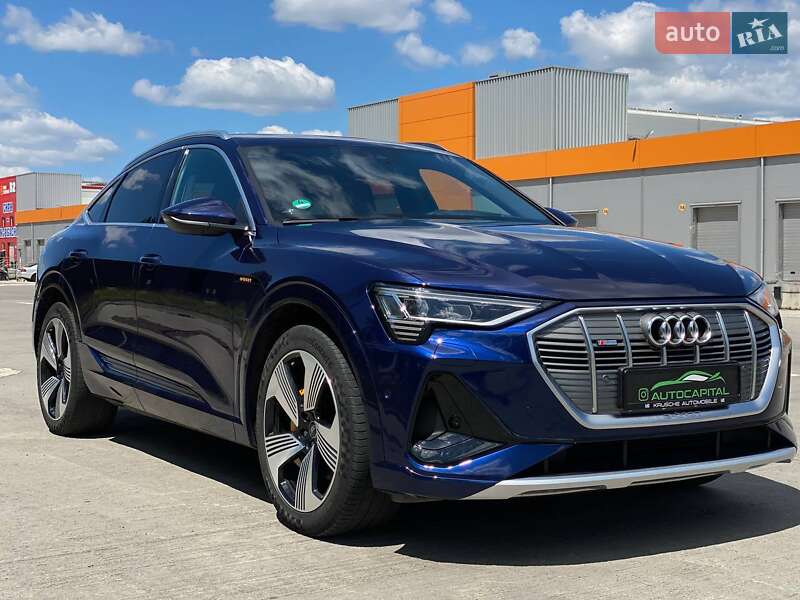 Внедорожник / Кроссовер Audi e-tron 2021 в Киеве