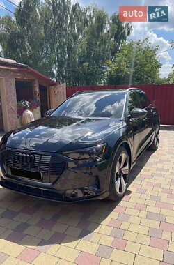 Позашляховик / Кросовер Audi e-tron 2021 в Львові