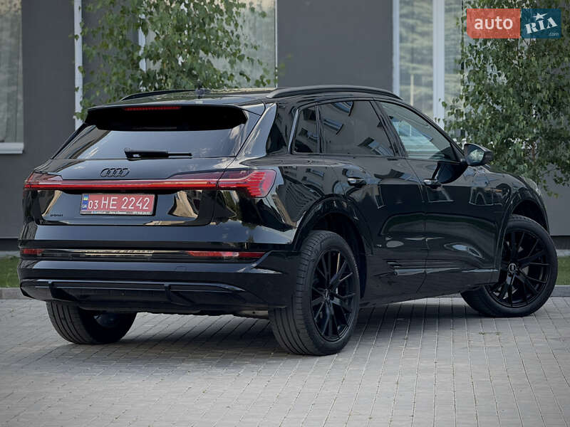 Внедорожник / Кроссовер Audi e-tron 2022 в Луцке
