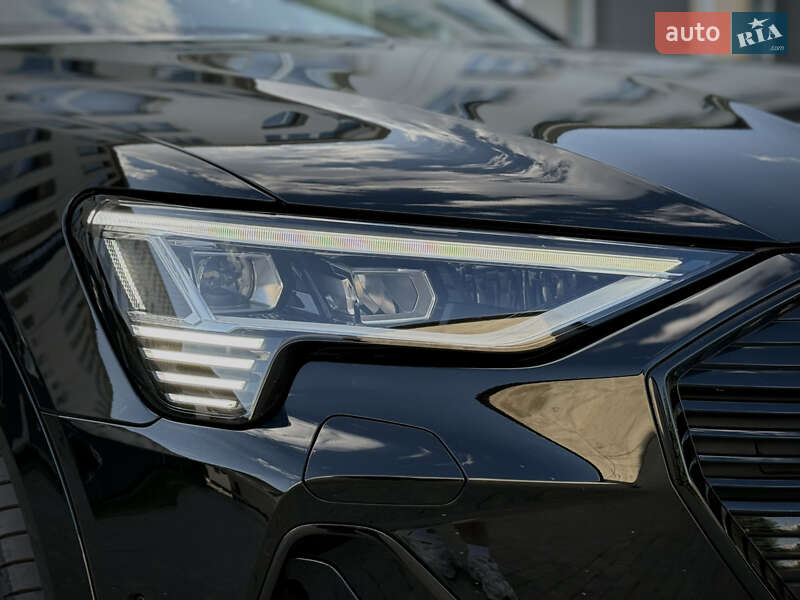 Внедорожник / Кроссовер Audi e-tron 2022 в Луцке