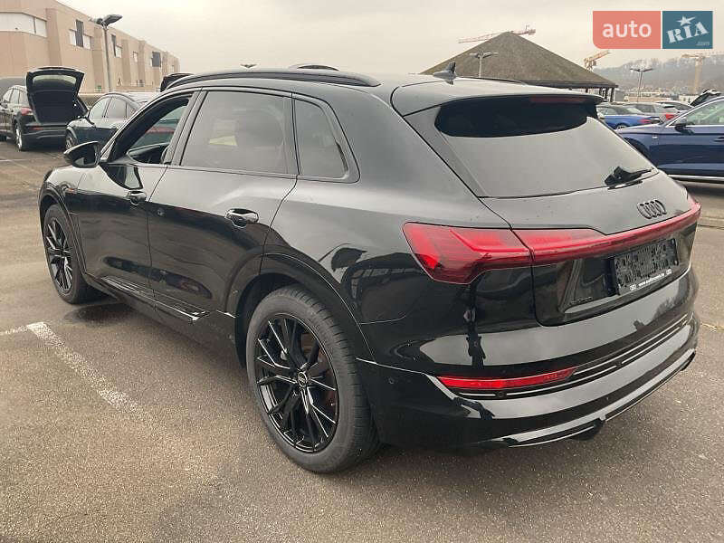 Внедорожник / Кроссовер Audi e-tron 2022 в Луцке