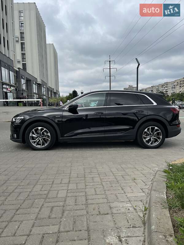 Внедорожник / Кроссовер Audi e-tron 2022 в Львове