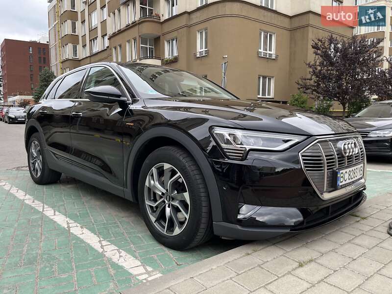 Внедорожник / Кроссовер Audi e-tron 2022 в Львове