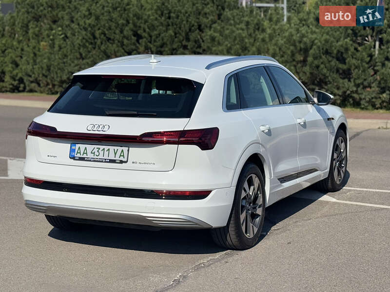 Внедорожник / Кроссовер Audi e-tron 2020 в Киеве