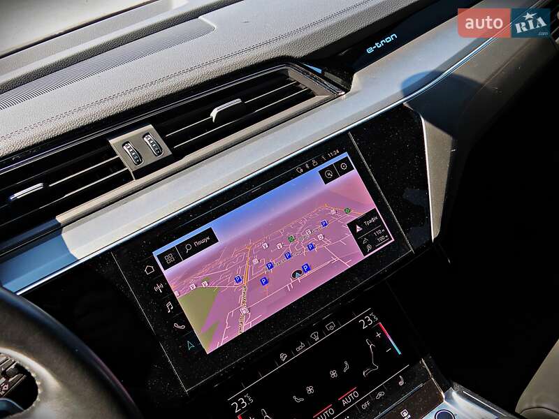 Позашляховик / Кросовер Audi e-tron 2018 в Черкасах
