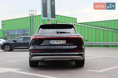 Внедорожник / Кроссовер Audi e-tron 2019 в 
