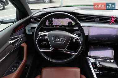 Внедорожник / Кроссовер Audi e-tron 2019 в 
