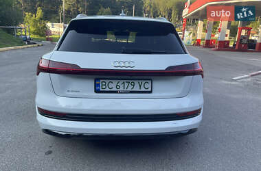 Внедорожник / Кроссовер Audi e-tron 2019 в 