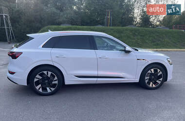Внедорожник / Кроссовер Audi e-tron 2019 в 