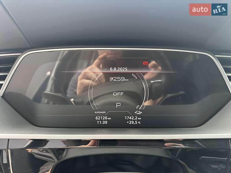 Внедорожник / Кроссовер Audi e-tron 2019 в Киеве