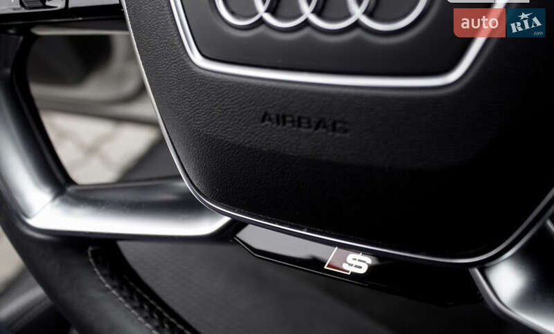 Позашляховик / Кросовер Audi e-tron 2021 в Шептицькому