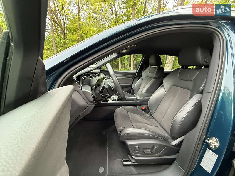 Внедорожник / Кроссовер Audi e-tron 2019 в Ровно