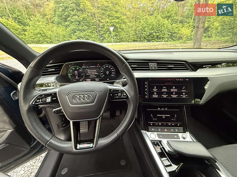 Внедорожник / Кроссовер Audi e-tron 2019 в Ровно