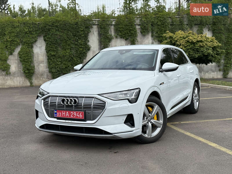 Внедорожник / Кроссовер Audi e-tron 2021 в Ровно