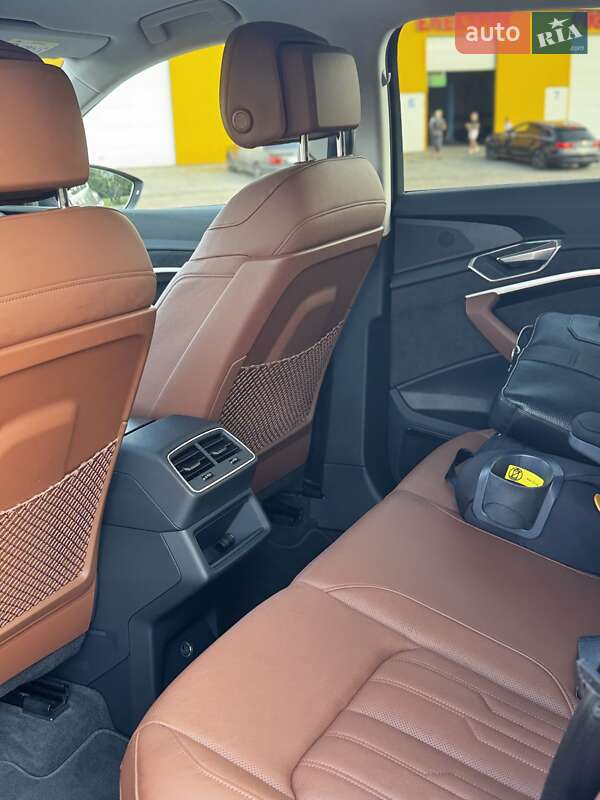 Внедорожник / Кроссовер Audi e-tron 2021 в Черкассах