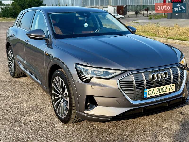 Внедорожник / Кроссовер Audi e-tron 2021 в Черкассах