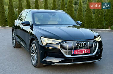 Внедорожник / Кроссовер Audi e-tron 2022 в 