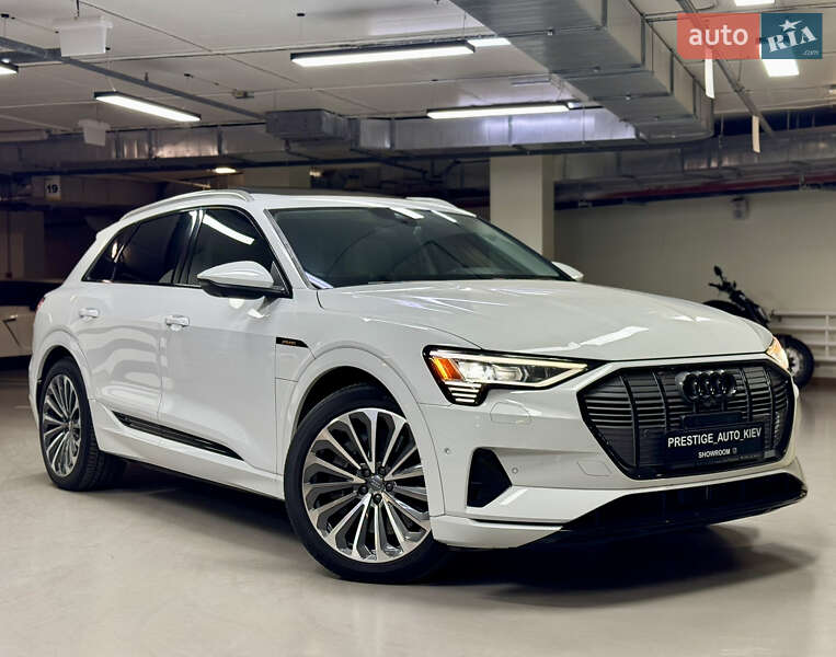 Внедорожник / Кроссовер Audi e-tron 2019 в Киеве