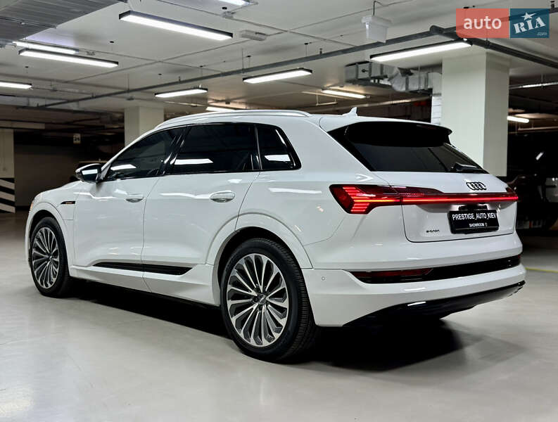 Внедорожник / Кроссовер Audi e-tron 2019 в Киеве