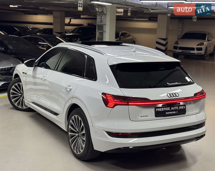 Внедорожник / Кроссовер Audi e-tron 2019 в Киеве