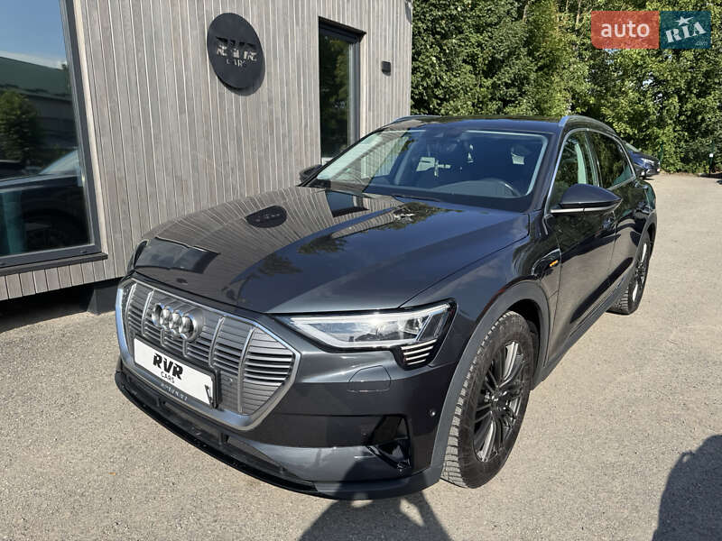 Audi e-tron 2019