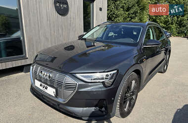 Внедорожник / Кроссовер Audi e-tron 2019 в 