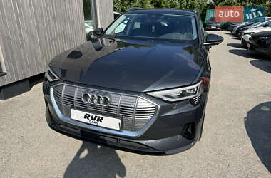 Внедорожник / Кроссовер Audi e-tron 2019 в 