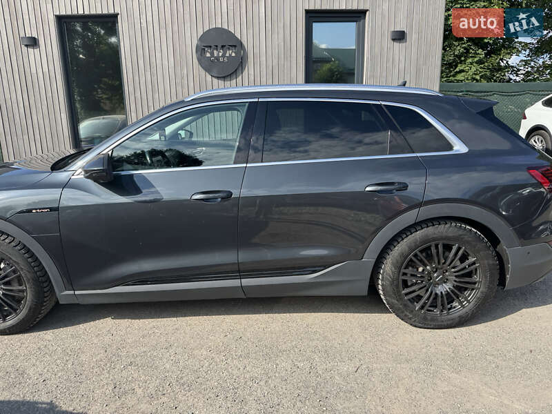 Внедорожник / Кроссовер Audi e-tron 2019 в Тернополе