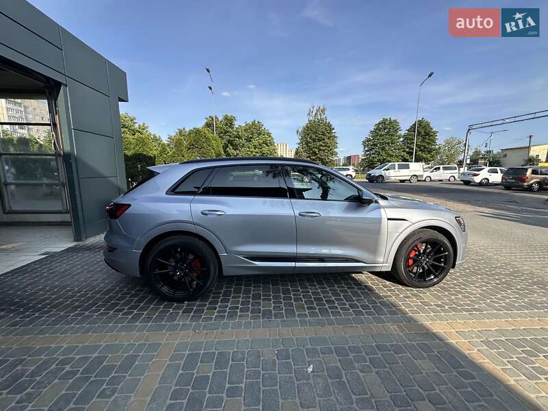 Внедорожник / Кроссовер Audi e-tron 2019 в Львове