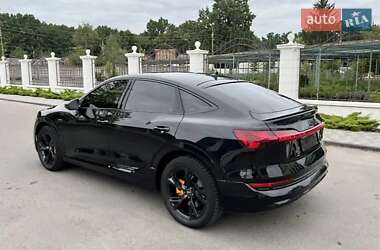 Позашляховик / Кросовер Audi e-tron 2020 в 