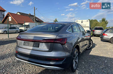Внедорожник / Кроссовер Audi e-tron 2021 в 